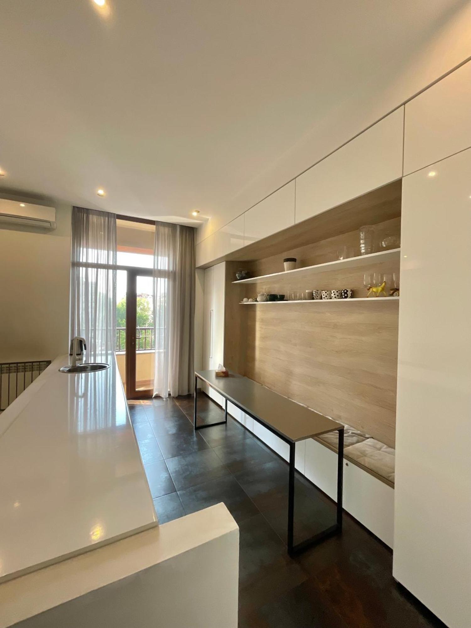 Metro Apartment Erivan Exterior foto
